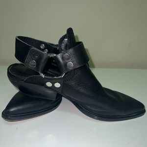 Dolce Vita Urban Slingback booties